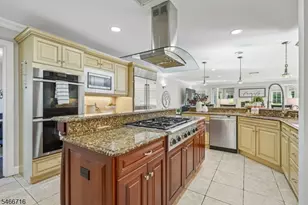 586 Prospect Ave, West Orange Township, NJ 07052 - Photo 8