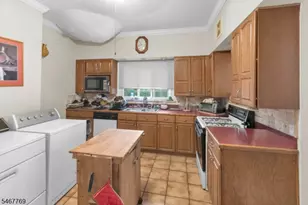 44 Oakland Terrace, Newark, NJ 07106 - Photo 10
