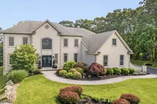 29 Crownview Ct, Sparta Township, NJ 07871 - Photo 1