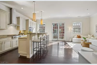 30 Carillon Cir, Livingston, NJ 07039 - Photo 12