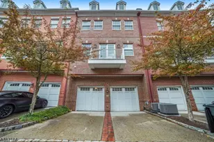 30 Carillon Cir, Livingston, NJ 07039 - Photo 26