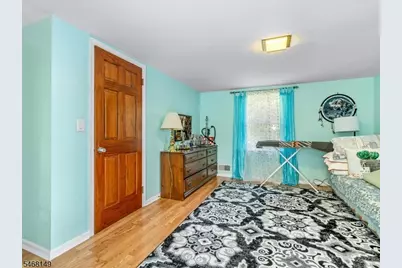 806 Pinewood Rd, Union Township, NJ 07083 - Photo 12