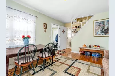 806 Pinewood Rd, Union Township, NJ 07083 - Photo 4