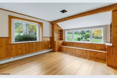 39 Still Hollow Rd, Tewksbury Township, NJ 08833 - Photo 10
