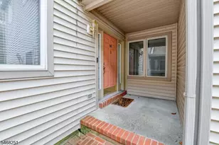 58 Sunrise Dr, Hanover Township, NJ 07981 - Photo 4