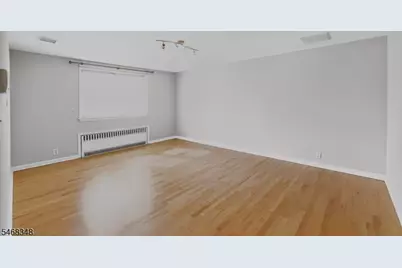 17 Kossuth St, Wallington, NJ 07057 - Photo 14