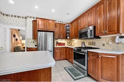 835 Osborne Ave, Plainfield, NJ 07062 - Photo 8