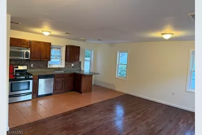 71 Hammond Ave, Passaic, NJ 07055 - Photo 8