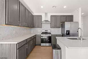 644 Lorhan Dr, Piscataway Township, NJ 08854 - Photo 4