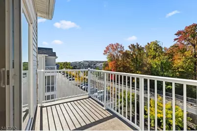 644 Lorhan Drive, Piscataway Township, NJ 08854 - Photo 28