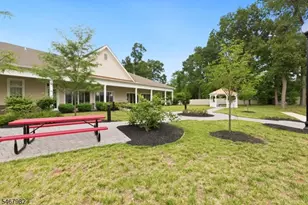 644 Lorhan Dr, Piscataway Township, NJ 08854 - Photo 38