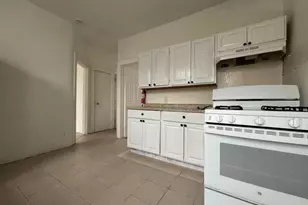 60 4th St, Elizabeth, NJ 07206 - Photo 4