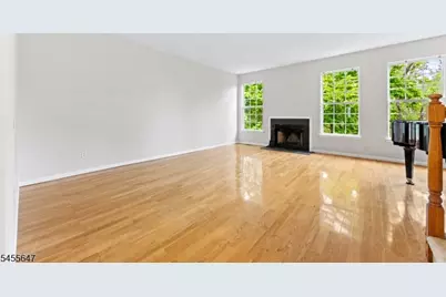 33 Gordon Cir, Parsippany, NJ 07054 - Photo 6