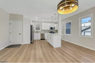 239 Ellery Ave, Newark, NJ 07106 - Photo 10