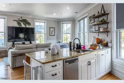 368 Paterson Ave #Left, East Rutherford, NJ 07073 - Photo 6