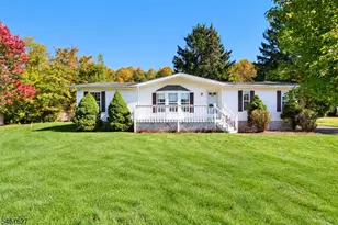 93 Mount Pleasant Ave, Rockaway Township, NJ 07801 - Photo 2