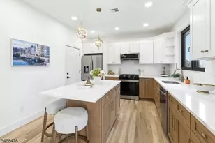 376 Division St, Sayreville, NJ 08879 - Photo 16