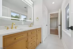 50 W Hobart Gap Rd, Livingston, NJ 07039 - Photo 22