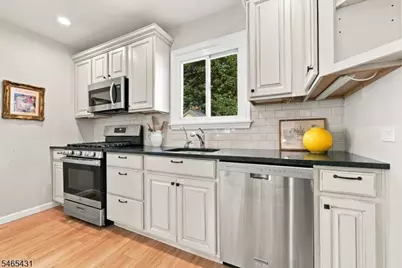 31 Stockton St, Bloomfield Twp., NJ 07003 - Photo 10