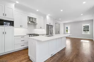 4 Summit Ave, Summit, NJ 07901 - Photo 2