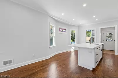 4 Summit Ave Unit 1, Summit, NJ 07901 - Photo 8