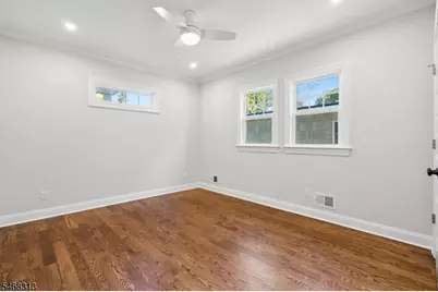 4 Summit Ave Unit 1, Summit, NJ 07901 - Photo 12