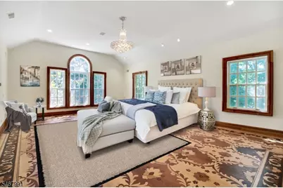 325 South Orange Avenue, Livingston, NJ 07039 - Photo 18