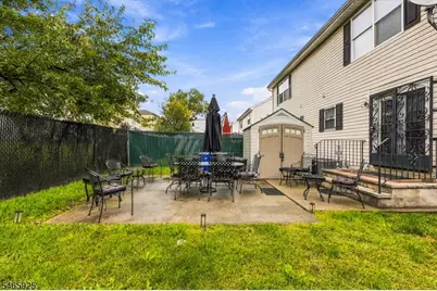 487 S 13th St, Newark, NJ 07103 - Photo 34