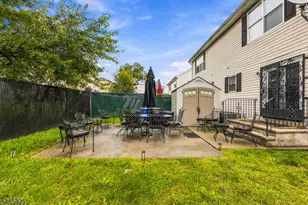487 S 13th St, Newark, NJ 07103 - Photo 34