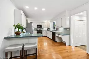 74 Woodland Rd, Madison, NJ 07940 - Photo 8