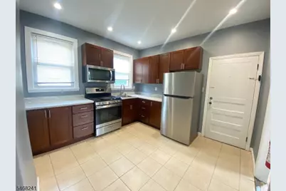 66 Tiffany Pl, Irvington, NJ 07111 - Photo 4