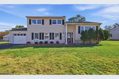 7 Winthrop Rd, Franklin Township, NJ 08873 - Photo 1