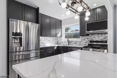 7 Winthrop Rd, Franklin Township, NJ 08873 - Photo 12