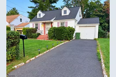 421 Brookside Dr, Roselle, NJ 07203 - Photo 2