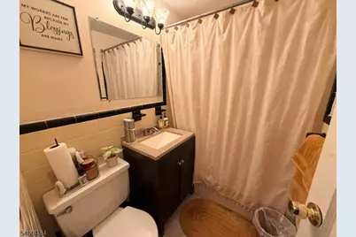 421 Brookside Dr, Roselle, NJ 07203 - Photo 8