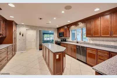 21 Stafford Rd, Woodbridge Township, NJ 07067 - Photo 16