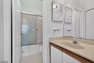 268 Edgeware Ct, Franklin Township, NJ 08873 - Photo 26