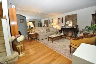 241 Henley Ave, New Milford, NJ 07646 - Photo 8