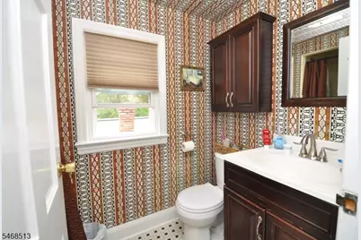 241 Henley Ave, New Milford, NJ 07646 - Photo 6