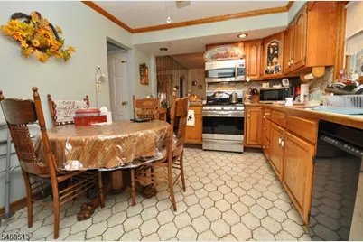 241 Henley Ave, New Milford, NJ 07646 - Photo 18