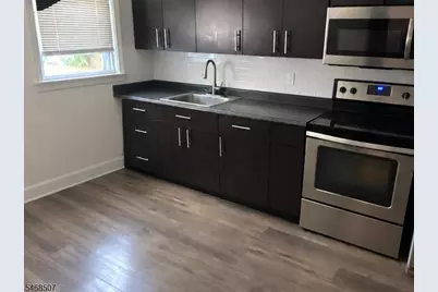 37 Lincoln Pl, Clifton, NJ 07011 - Photo 12
