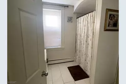 37 Lincoln Pl, Clifton, NJ 07011 - Photo 18