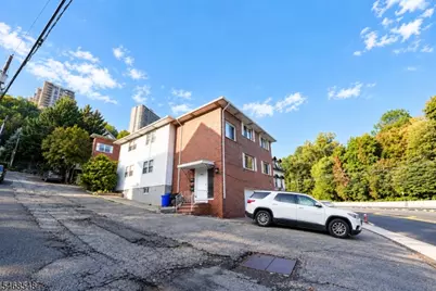 1462A River Rd #1, Edgewater, NJ 07020 - Photo 2