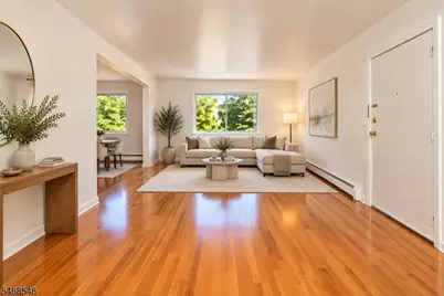1462A River Rd #1, Edgewater, NJ 07020 - Photo 1