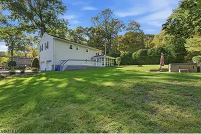 1 Arlington Dr, Denville, NJ 07834 - Photo 32