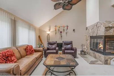 14 Carla Ct, Morristown, NJ 07960 - Photo 8