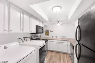 386 Mohegan Cir, Andover Township, NJ 07848 - Photo 6