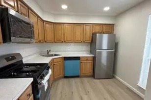 32 Columbus Dr, Franklin Township, NJ 08823 - Photo 12