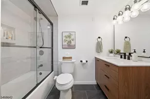 290 Anderdon St, Hackensack, NJ 07601 - Photo 18