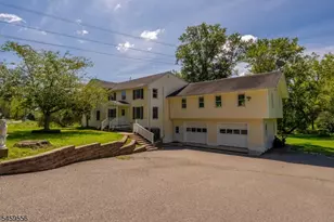 223 Pleasant Run Rd, Readington, NJ 08853 - Photo 24